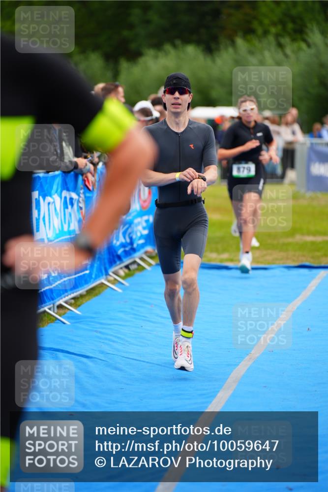 30.08.2026 - Elbe Triathlon Hamburg LAZAROV Photography http://msf.ph/oto/10059647 30.08.2026 11:37:00 Ziel 879, 1011, 1050, 1132, 1246, 1307 meine-sportfotos.de