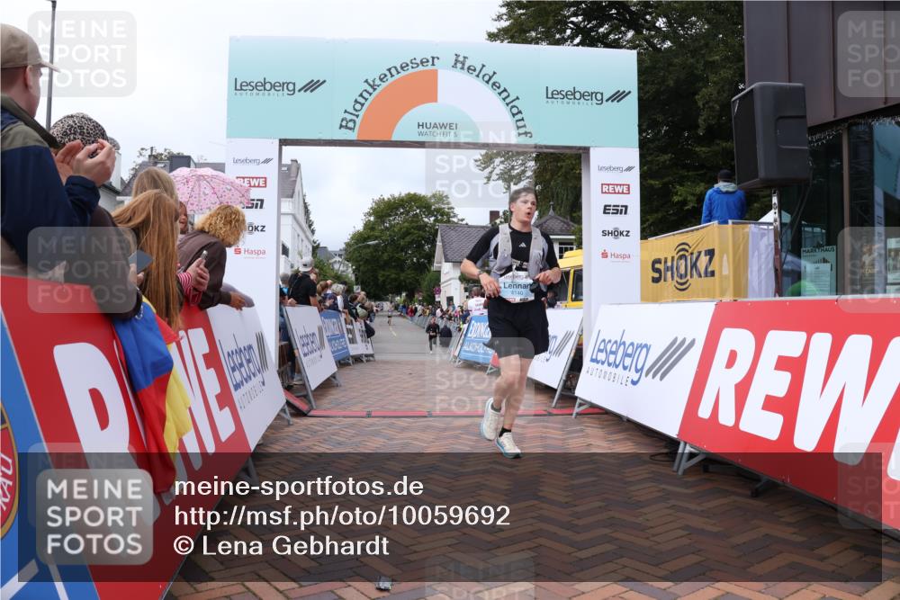 30.08.2026 - Blankeneser Heldenlauf Lena Gebhardt http://msf.ph/oto/10059692 30.08.2026 12:26:39 Ziel 4140, 4380 meine-sportfotos.de