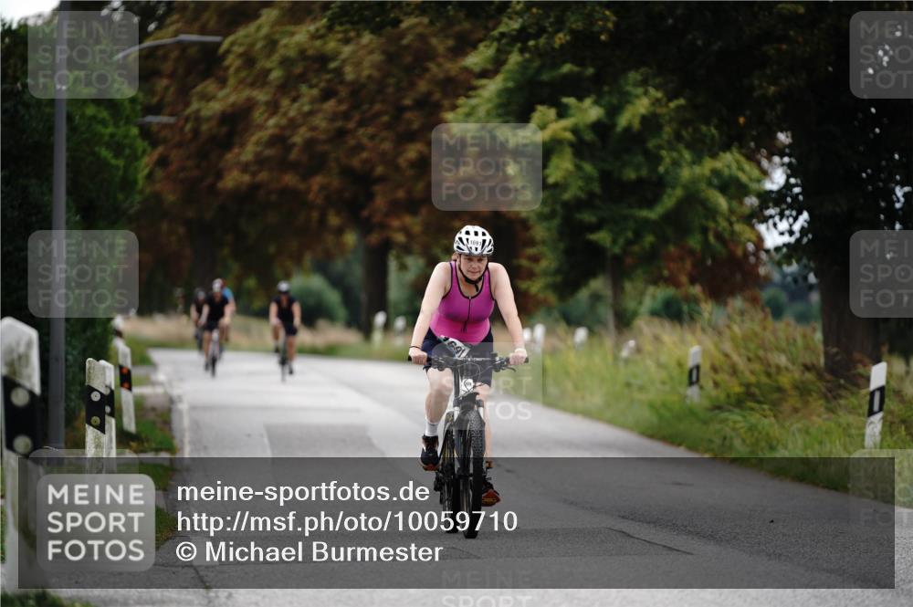 30.08.2026 - Elbe Triathlon Hamburg Michael Burmester http://msf.ph/oto/10059710 30.08.2026 11:34:10 Radfahren 1691 meine-sportfotos.de