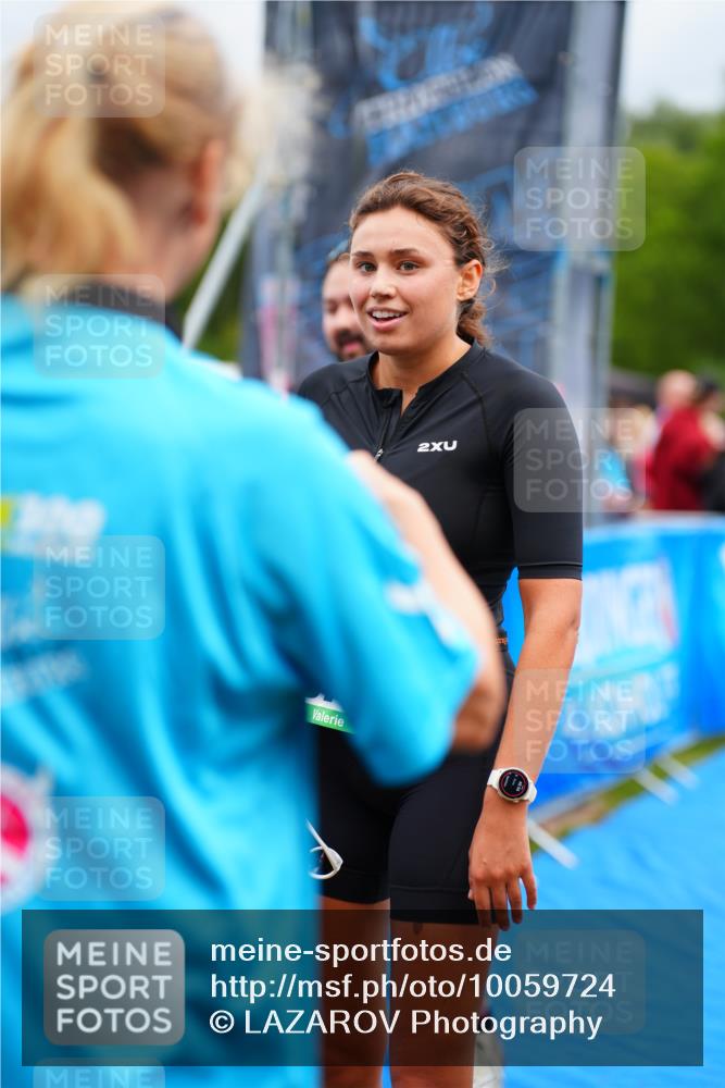 30.08.2026 - Elbe Triathlon Hamburg LAZAROV Photography http://msf.ph/oto/10059724 30.08.2026 11:37:10 Ziel 1050, 1122 meine-sportfotos.de