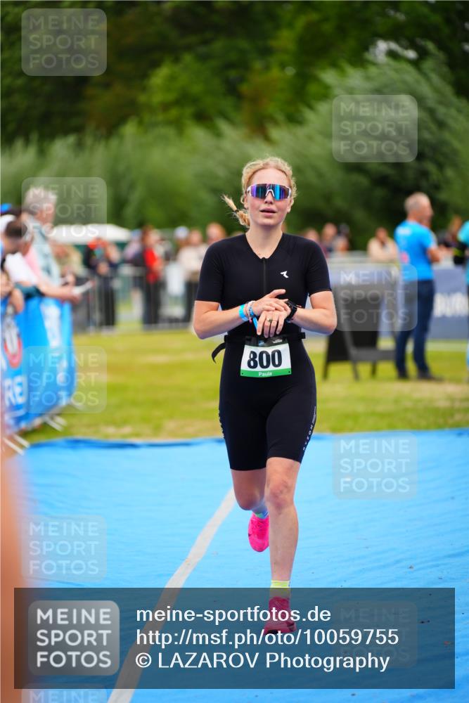 30.08.2026 - Elbe Triathlon Hamburg LAZAROV Photography http://msf.ph/oto/10059755 30.08.2026 11:37:24 Ziel 800, 824, 1341 meine-sportfotos.de