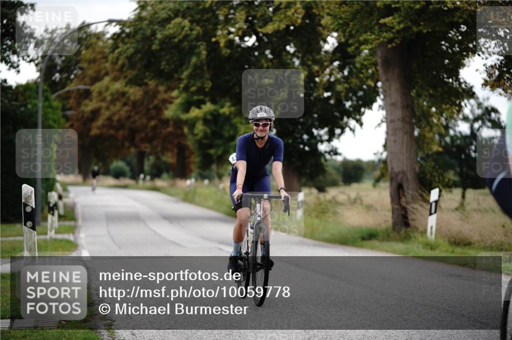 30.08.2026 - Elbe Triathlon Hamburg Michael Burmester http://msf.ph/oto/10059778 30.08.2026 11:34:54 Radfahren 1497, 1576 meine-sportfotos.de