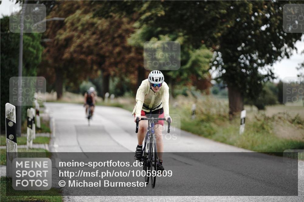 30.08.2026 - Elbe Triathlon Hamburg Michael Burmester http://msf.ph/oto/10059809 30.08.2026 11:36:06 Radfahren 1644, 1689 meine-sportfotos.de