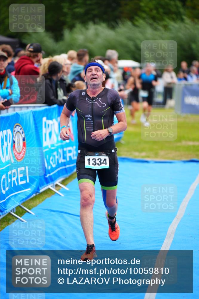 30.08.2026 - Elbe Triathlon Hamburg LAZAROV Photography http://msf.ph/oto/10059810 30.08.2026 11:37:36 Ziel 824, 1264, 1334, 1440 meine-sportfotos.de