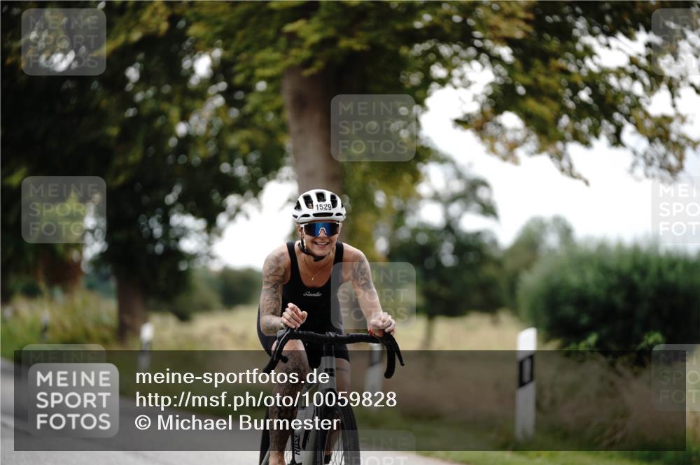30.08.2026 - Elbe Triathlon Hamburg Michael Burmester http://msf.ph/oto/10059828 30.08.2026 11:36:14 Radfahren 1529, 1689 meine-sportfotos.de