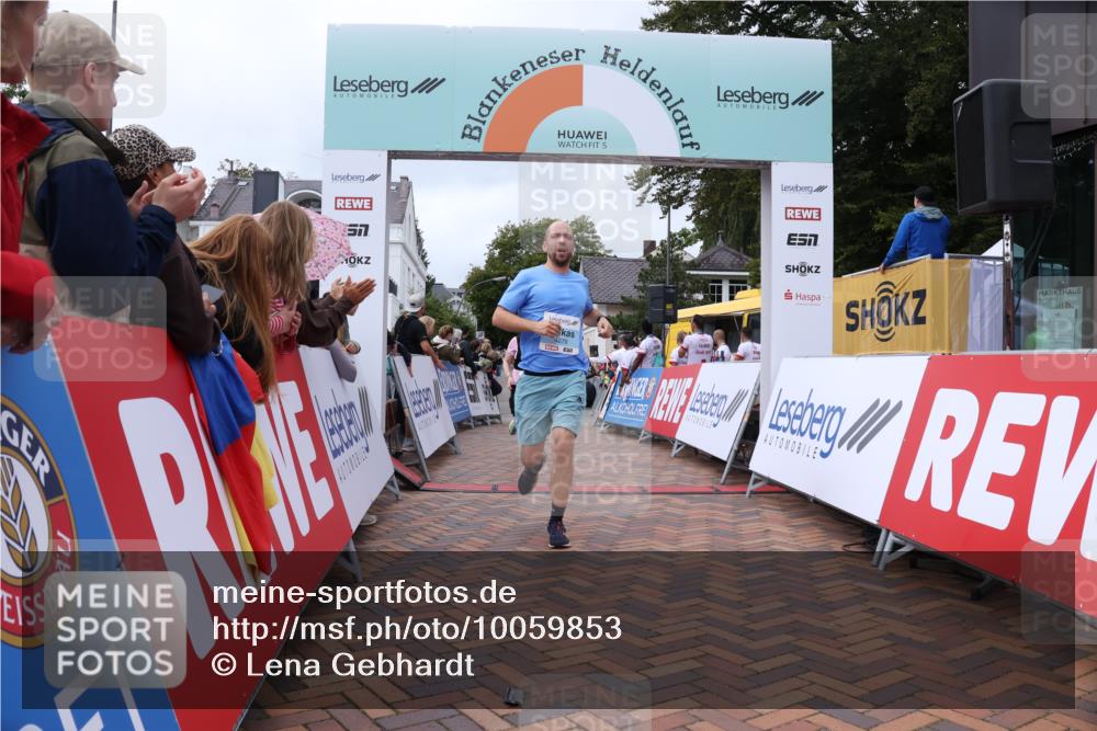 30.08.2026 - Blankeneser Heldenlauf Lena Gebhardt http://msf.ph/oto/10059853 30.08.2026 12:27:15 Ziel 2777, 2828, 4276 meine-sportfotos.de