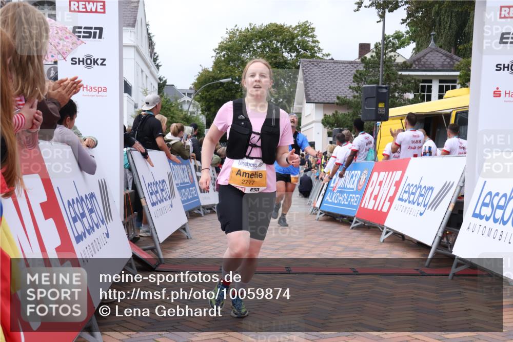 30.08.2026 - Blankeneser Heldenlauf Lena Gebhardt http://msf.ph/oto/10059874 30.08.2026 12:27:16 Ziel 2777, 2828, 4276 meine-sportfotos.de