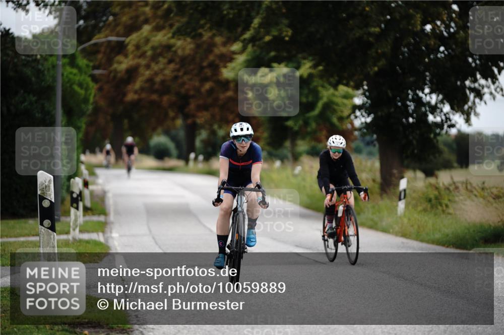 30.08.2026 - Elbe Triathlon Hamburg Michael Burmester http://msf.ph/oto/10059889 30.08.2026 11:36:59 Radfahren 804, 1377, 1534, 1574, 1632 meine-sportfotos.de