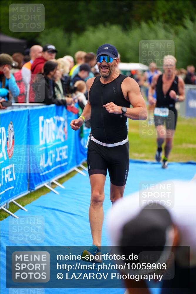 30.08.2026 - Elbe Triathlon Hamburg LAZAROV Photography http://msf.ph/oto/10059909 30.08.2026 11:38:00 Ziel 726, 759, 1298 meine-sportfotos.de
