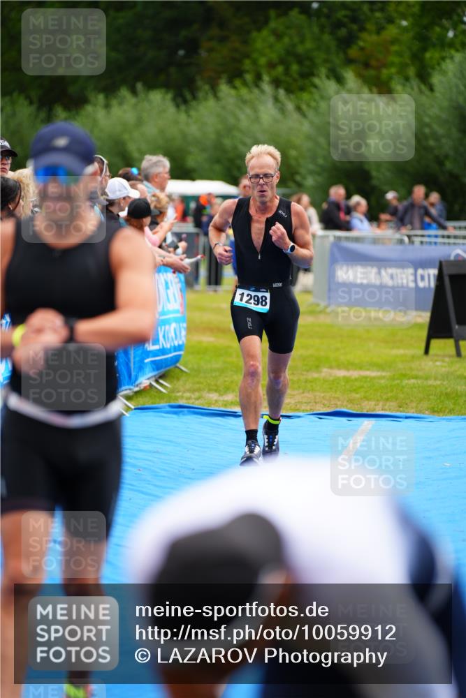 30.08.2026 - Elbe Triathlon Hamburg LAZAROV Photography http://msf.ph/oto/10059912 30.08.2026 11:38:01 Ziel 759, 1298 meine-sportfotos.de
