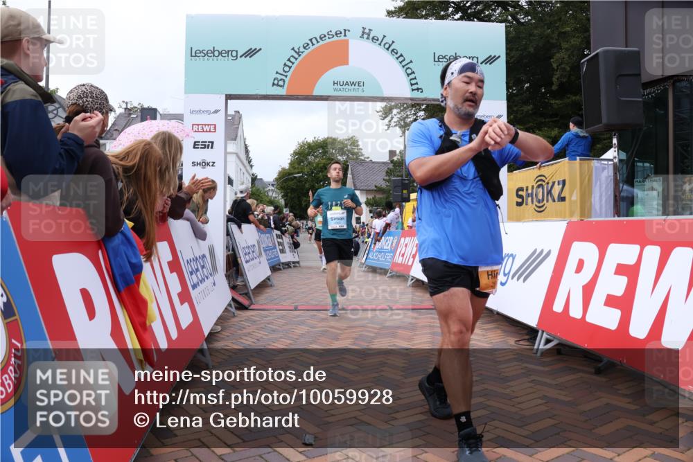 30.08.2026 - Blankeneser Heldenlauf Lena Gebhardt http://msf.ph/oto/10059928 30.08.2026 12:27:21 Ziel 2677, 2777, 2828, 4062, 4276 meine-sportfotos.de