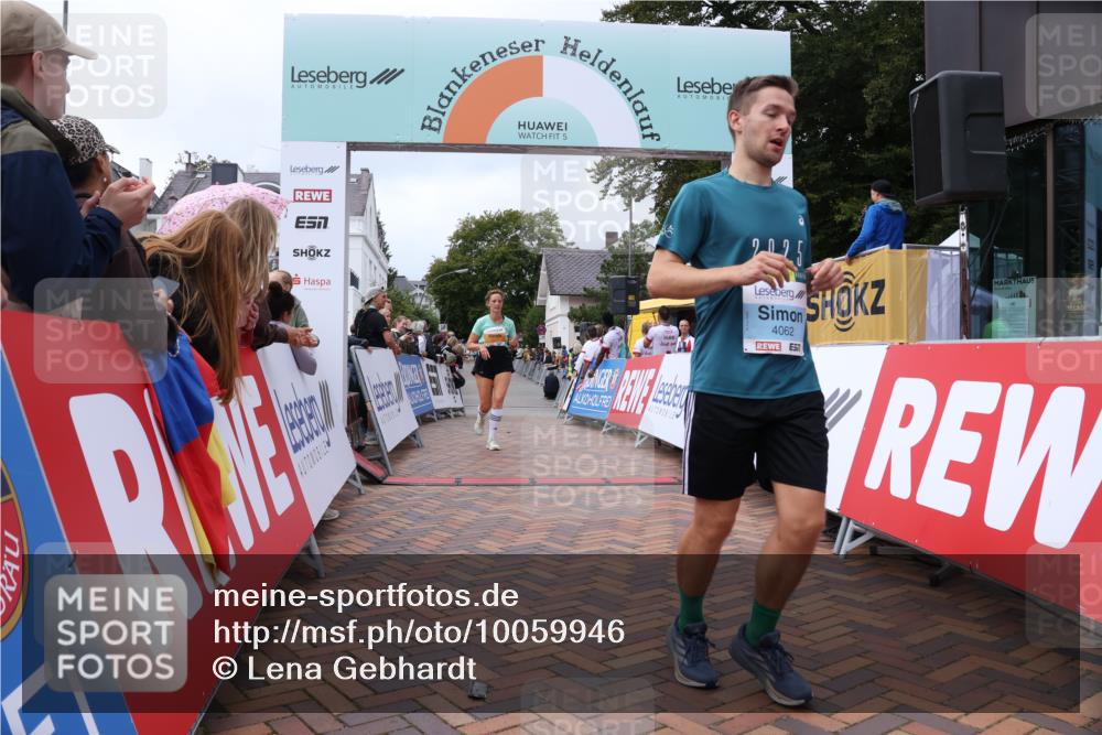 30.08.2026 - Blankeneser Heldenlauf Lena Gebhardt http://msf.ph/oto/10059946 30.08.2026 12:27:22 Ziel 2677, 2777, 2828, 4062, 4276 meine-sportfotos.de