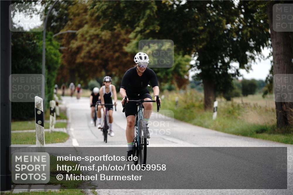 30.08.2026 - Elbe Triathlon Hamburg Michael Burmester http://msf.ph/oto/10059958 30.08.2026 11:38:05 Radfahren 1512, 1532, 1541, 1569 meine-sportfotos.de