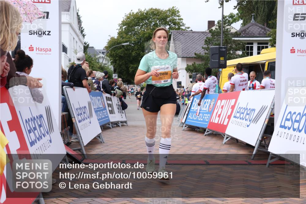 30.08.2026 - Blankeneser Heldenlauf Lena Gebhardt http://msf.ph/oto/10059961 30.08.2026 12:27:24 Ziel 2677, 2828, 4062 meine-sportfotos.de