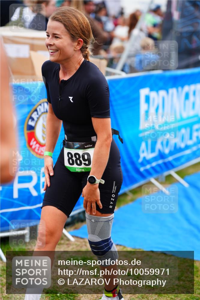 30.08.2026 - Elbe Triathlon Hamburg LAZAROV Photography http://msf.ph/oto/10059971 30.08.2026 11:38:24 Ziel 889, 1335, 1422 meine-sportfotos.de