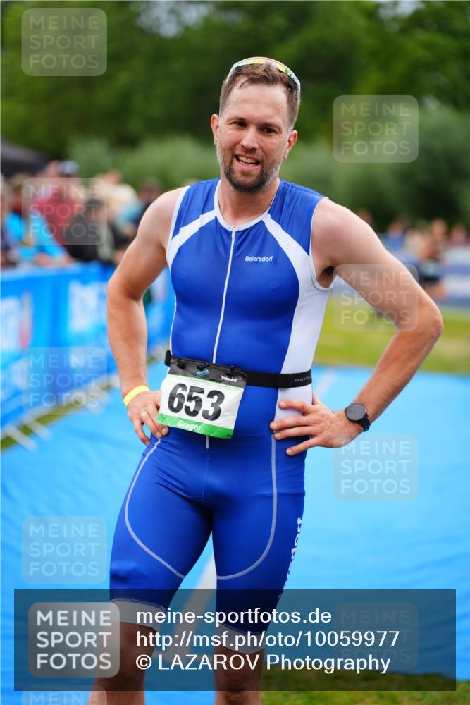 30.08.2026 - Elbe Triathlon Hamburg LAZAROV Photography http://msf.ph/oto/10059977 30.08.2026 11:38:26 Ziel 1422 meine-sportfotos.de