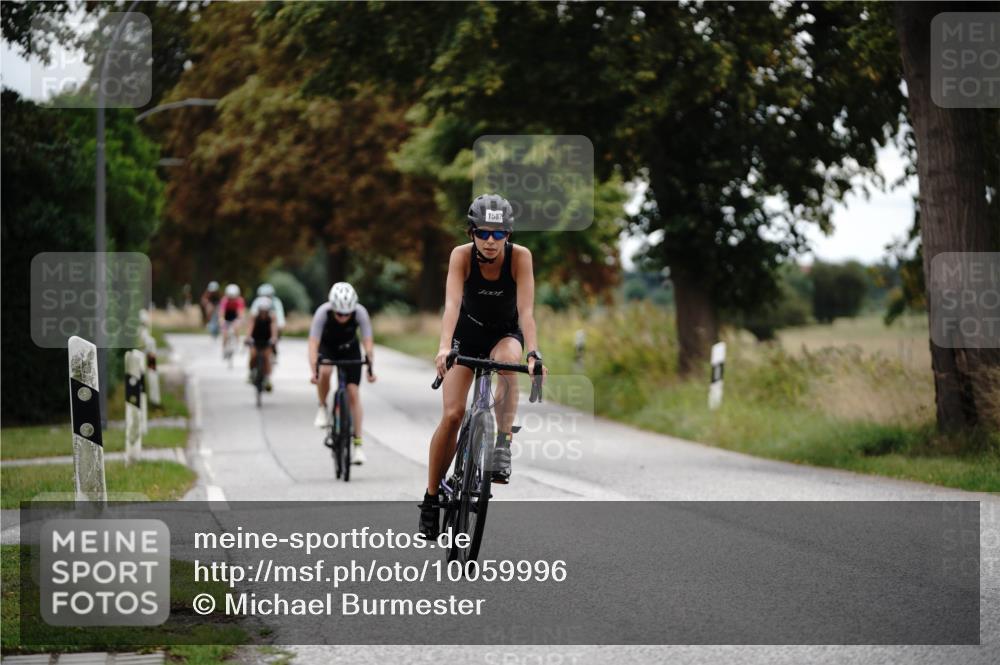 30.08.2026 - Elbe Triathlon Hamburg Michael Burmester http://msf.ph/oto/10059996 30.08.2026 11:38:19 Radfahren 1469, 1498, 1502, 1519, 1587, 1658 meine-sportfotos.de
