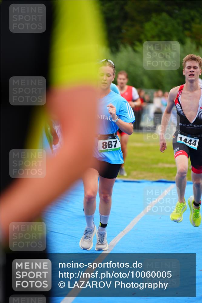 30.08.2026 - Elbe Triathlon Hamburg LAZAROV Photography http://msf.ph/oto/10060005 30.08.2026 11:38:39 Ziel 867, 1226, 1253, 1271, 1300, 1354, 1444 meine-sportfotos.de