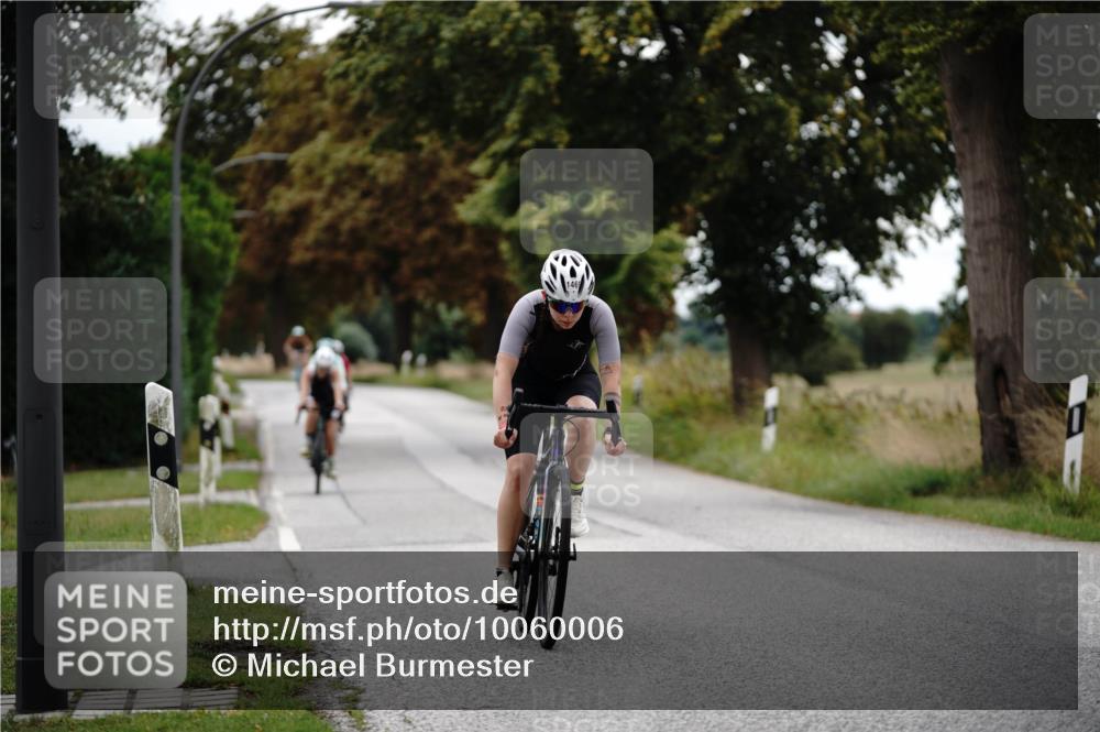 30.08.2026 - Elbe Triathlon Hamburg Michael Burmester http://msf.ph/oto/10060006 30.08.2026 11:38:21 Radfahren 1469, 1498, 1502, 1519, 1587, 1658 meine-sportfotos.de