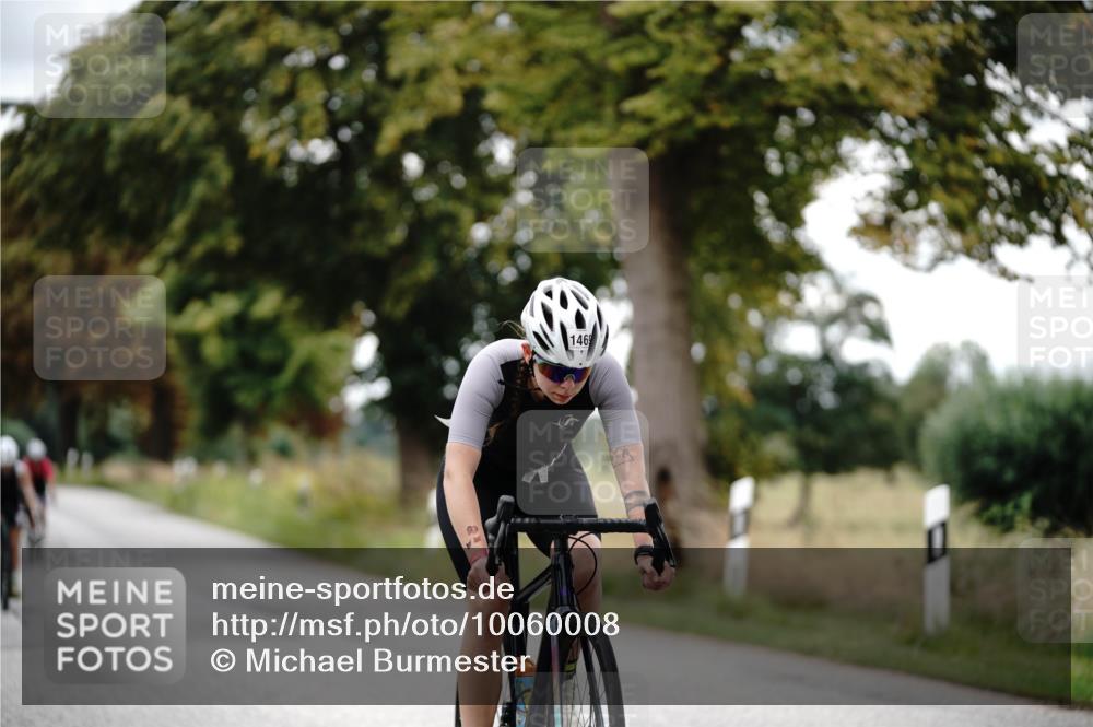 30.08.2026 - Elbe Triathlon Hamburg Michael Burmester http://msf.ph/oto/10060008 30.08.2026 11:38:22 Radfahren 1469, 1498, 1502, 1587, 1658 meine-sportfotos.de
