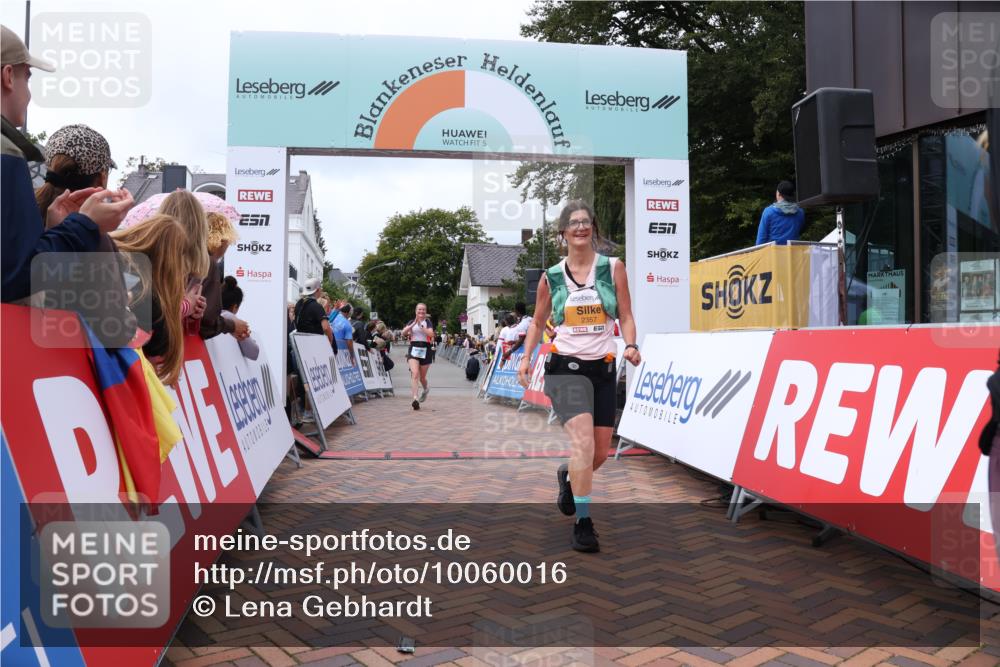 30.08.2026 - Blankeneser Heldenlauf Lena Gebhardt http://msf.ph/oto/10060016 30.08.2026 12:27:37 Ziel 2164, 2234, 2357, 4106 meine-sportfotos.de