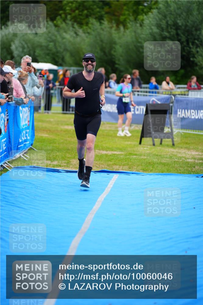 30.08.2026 - Elbe Triathlon Hamburg LAZAROV Photography http://msf.ph/oto/10060046 30.08.2026 11:38:48 Ziel 1162 meine-sportfotos.de