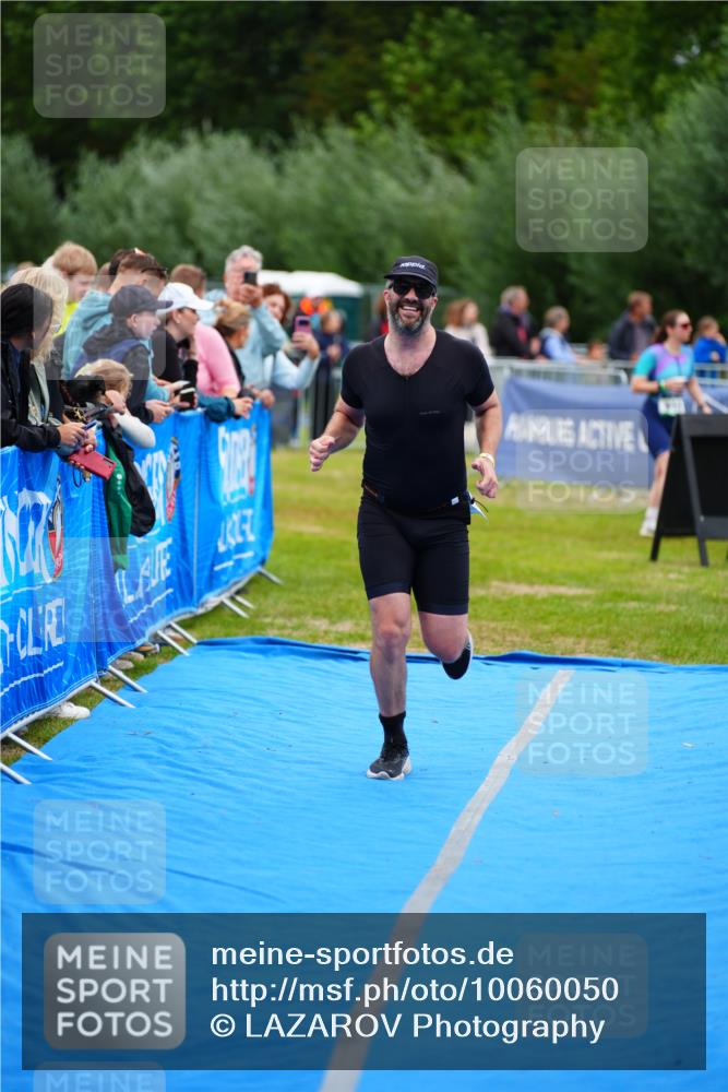 30.08.2026 - Elbe Triathlon Hamburg LAZAROV Photography http://msf.ph/oto/10060050 30.08.2026 11:38:49 Ziel 1162 meine-sportfotos.de