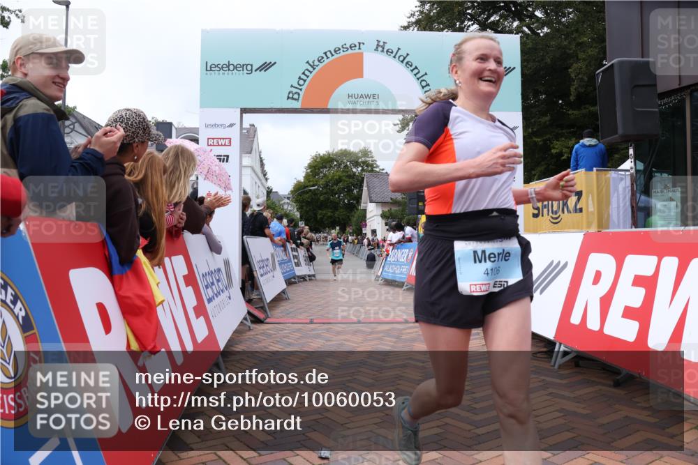 30.08.2026 - Blankeneser Heldenlauf Lena Gebhardt http://msf.ph/oto/10060053 30.08.2026 12:27:40 Ziel 2164, 2234, 2357, 4106, 4324 meine-sportfotos.de