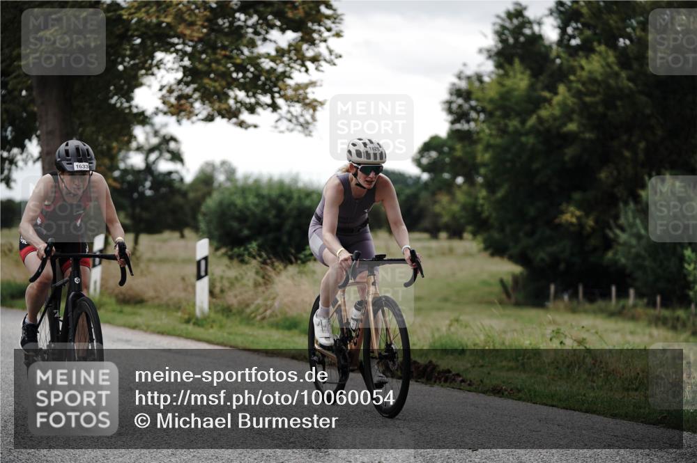 30.08.2026 - Elbe Triathlon Hamburg Michael Burmester http://msf.ph/oto/10060054 30.08.2026 11:38:38 Radfahren 1626, 1633 meine-sportfotos.de