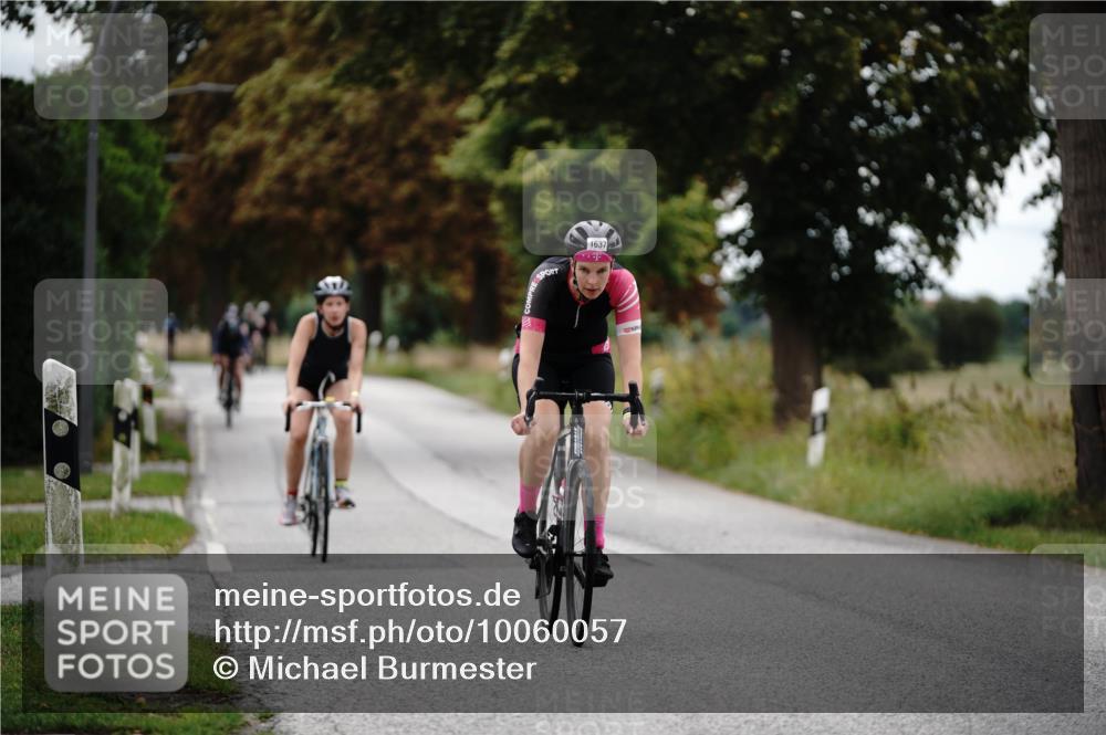 30.08.2026 - Elbe Triathlon Hamburg Michael Burmester http://msf.ph/oto/10060057 30.08.2026 11:38:52 Radfahren 1535, 1596, 1637 meine-sportfotos.de