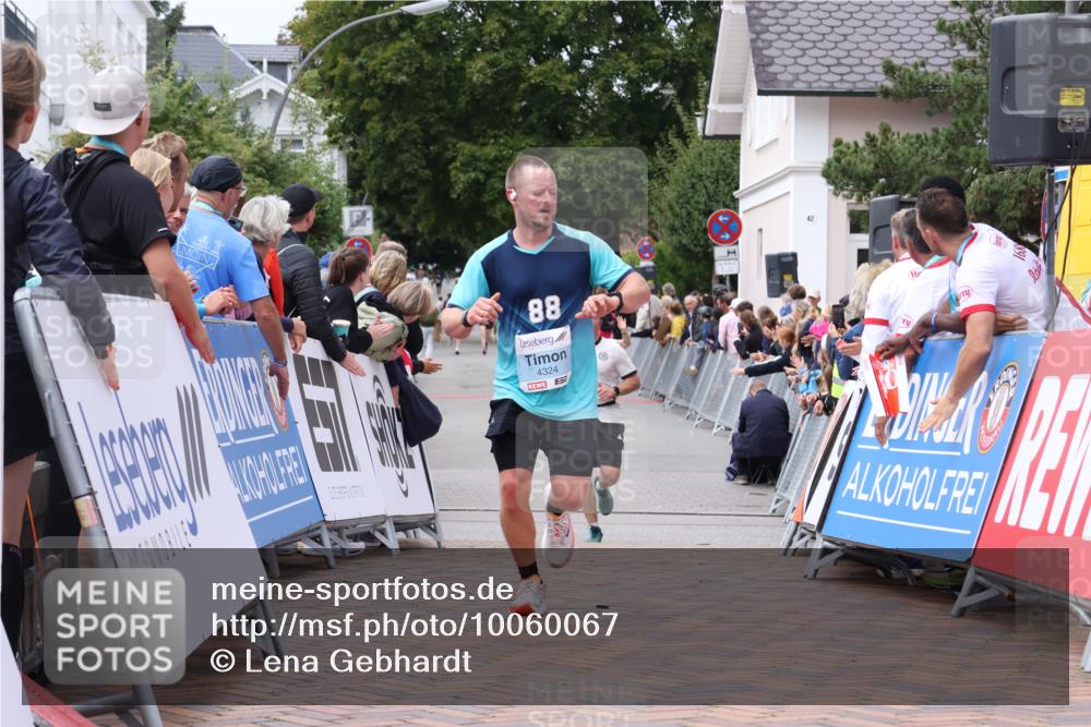 30.08.2026 - Blankeneser Heldenlauf Lena Gebhardt http://msf.ph/oto/10060067 30.08.2026 12:27:42 Ziel 2164, 2234, 2357, 4106, 4324 meine-sportfotos.de