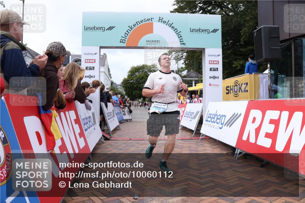 30.08.2026 - Blankeneser Heldenlauf Lena Gebhardt http://msf.ph/oto/10060112 30.08.2026 12:27:48 Ziel 4229, 4324 meine-sportfotos.de