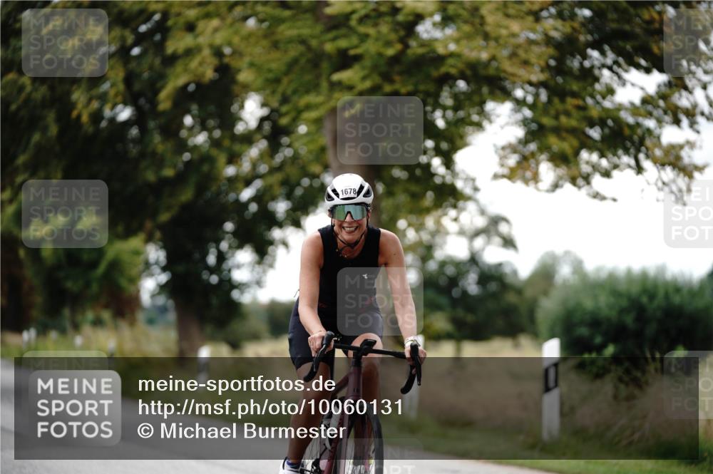 30.08.2026 - Elbe Triathlon Hamburg Michael Burmester http://msf.ph/oto/10060131 30.08.2026 11:39:31 Radfahren 1593, 1631, 1678 meine-sportfotos.de