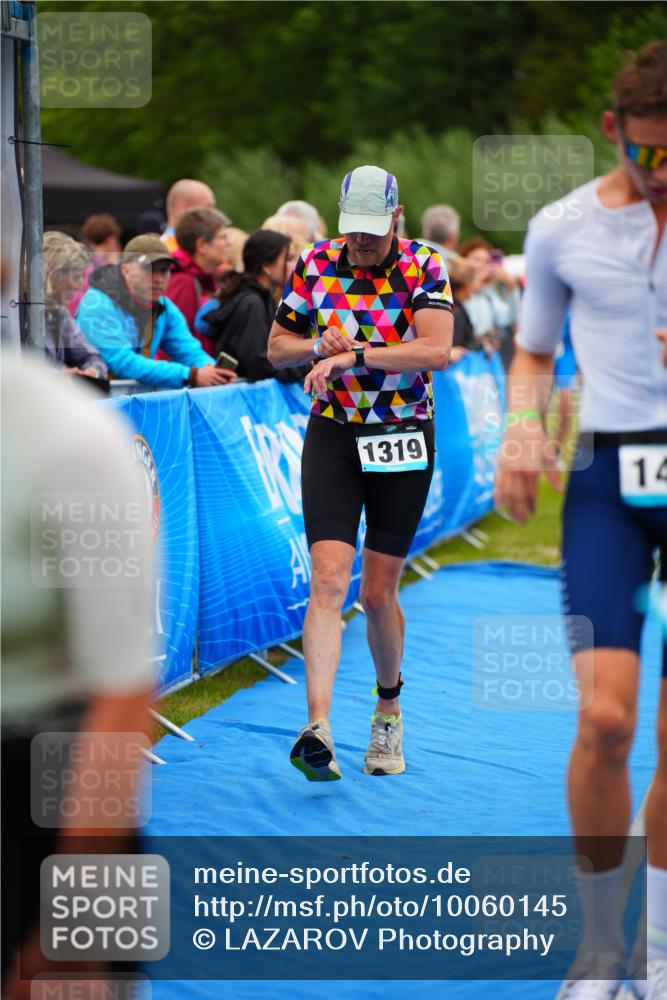30.08.2026 - Elbe Triathlon Hamburg LAZAROV Photography http://msf.ph/oto/10060145 30.08.2026 11:39:10 Ziel 877, 1169, 1214, 1319, 1456 meine-sportfotos.de