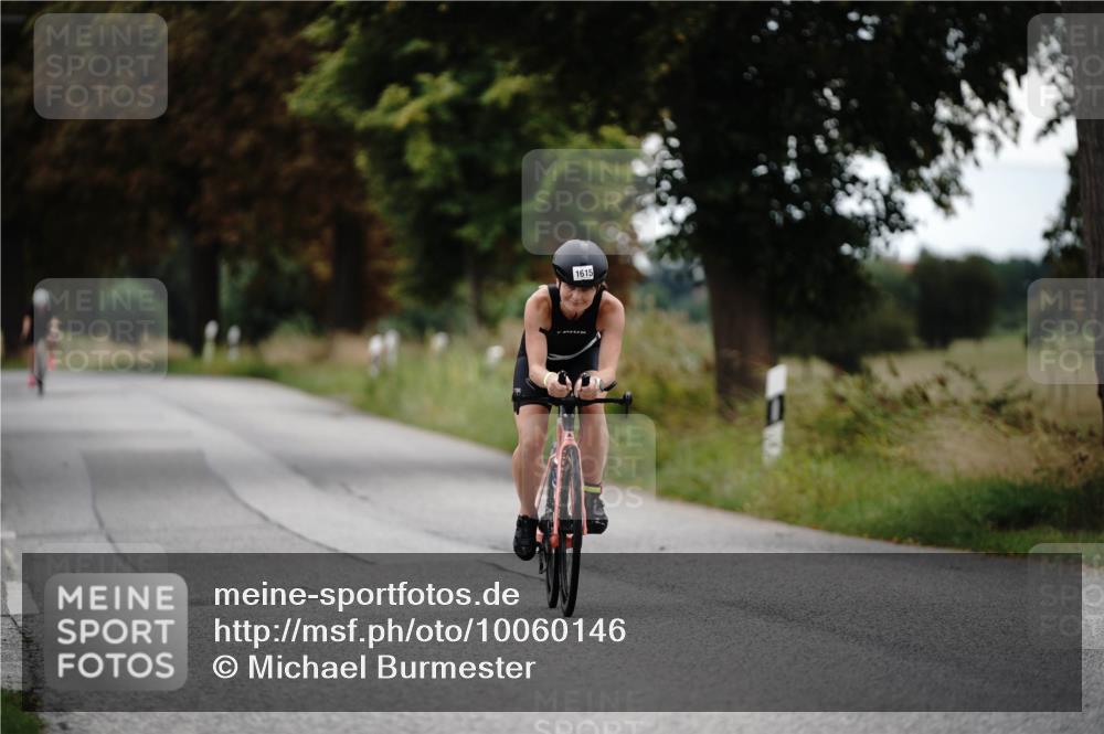 30.08.2026 - Elbe Triathlon Hamburg Michael Burmester http://msf.ph/oto/10060146 30.08.2026 11:39:42 Radfahren 1615 meine-sportfotos.de