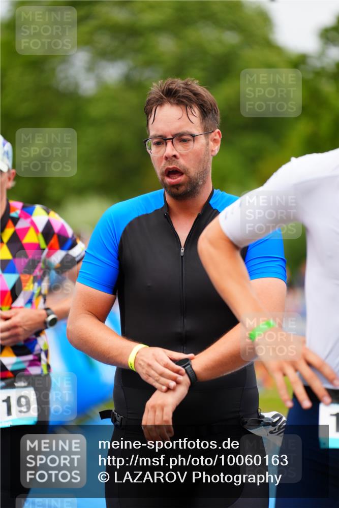 30.08.2026 - Elbe Triathlon Hamburg LAZAROV Photography http://msf.ph/oto/10060163 30.08.2026 11:39:14 Ziel 709, 877, 1064, 1123, 1125, 1169, 1214, 1256, 1319 meine-sportfotos.de