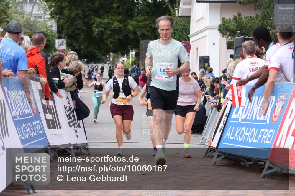 30.08.2026 - Blankeneser Heldenlauf Lena Gebhardt http://msf.ph/oto/10060167 30.08.2026 12:28:01 Ziel 2366, 2398, 2827, 4195, 4213, 4289 meine-sportfotos.de