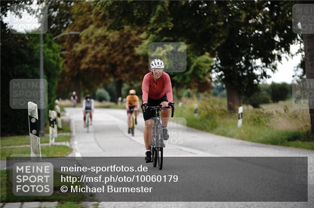 30.08.2026 - Elbe Triathlon Hamburg Michael Burmester http://msf.ph/oto/10060179 30.08.2026 11:40:04 Radfahren 1484, 1582, 1585 meine-sportfotos.de
