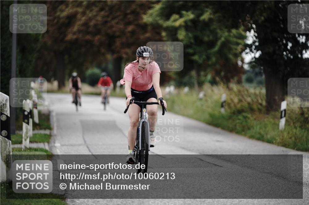 30.08.2026 - Elbe Triathlon Hamburg Michael Burmester http://msf.ph/oto/10060213 30.08.2026 11:40:42 Radfahren 1520 meine-sportfotos.de