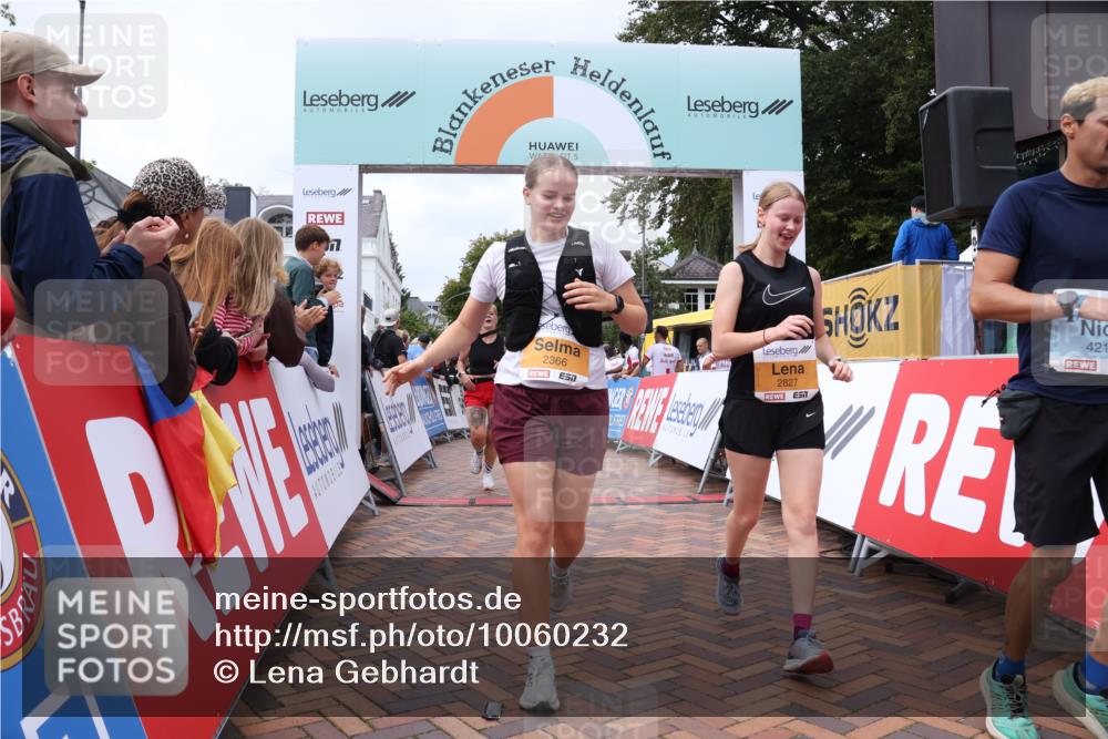 30.08.2026 - Blankeneser Heldenlauf Lena Gebhardt http://msf.ph/oto/10060232 30.08.2026 12:28:07 Ziel 2366, 2827, 4195, 4212, 4213, 4289, 4463 meine-sportfotos.de