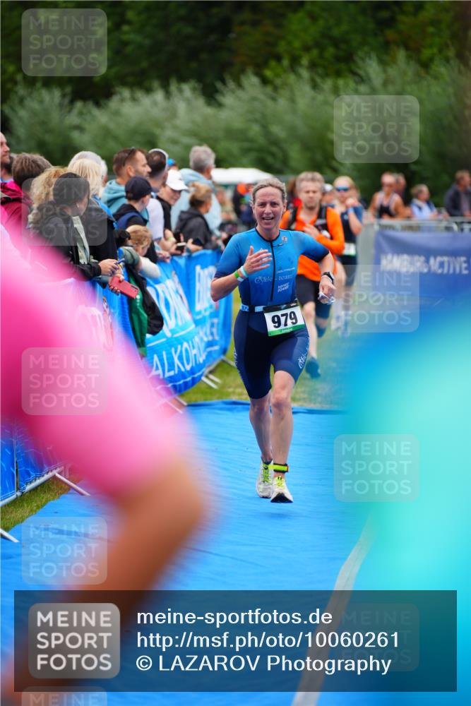 30.08.2026 - Elbe Triathlon Hamburg LAZAROV Photography http://msf.ph/oto/10060261 30.08.2026 11:39:39 Ziel 812, 979, 1146 meine-sportfotos.de
