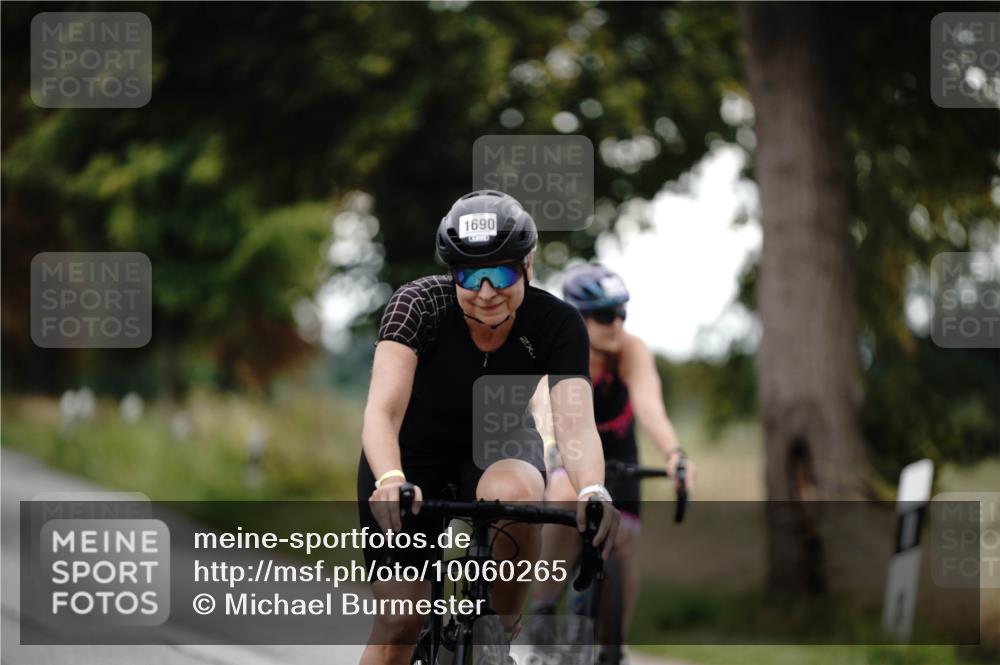 30.08.2026 - Elbe Triathlon Hamburg Michael Burmester http://msf.ph/oto/10060265 30.08.2026 11:42:00 Radfahren 1665, 1690 meine-sportfotos.de