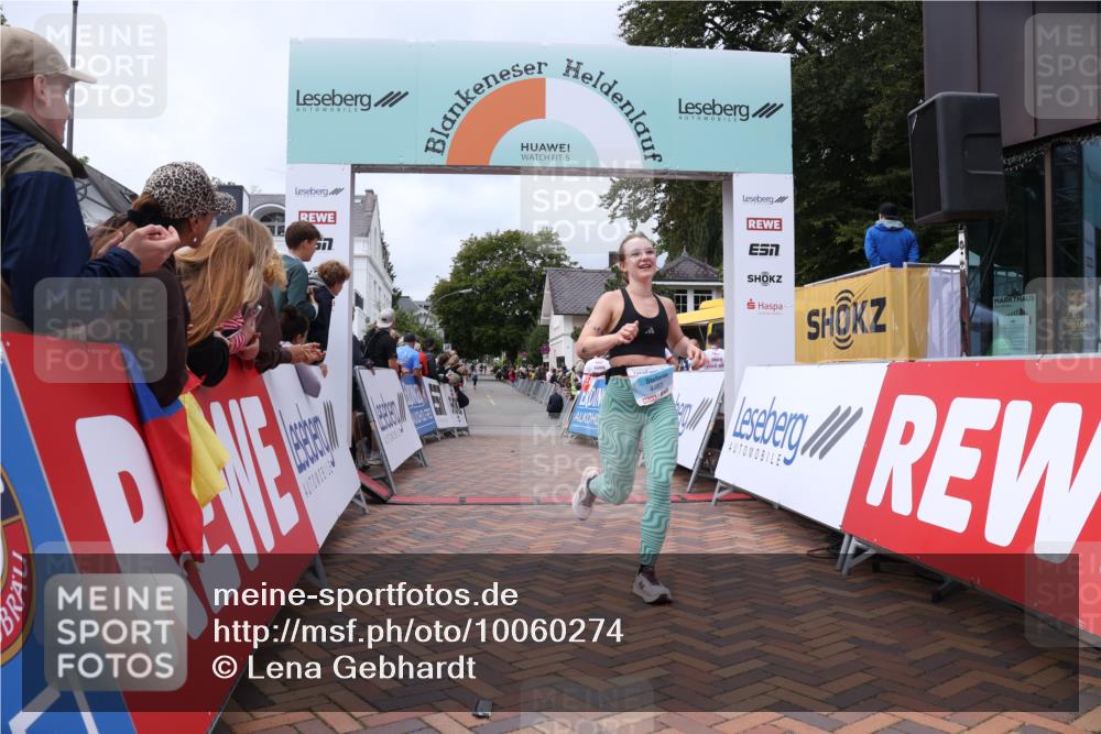 30.08.2026 - Blankeneser Heldenlauf Lena Gebhardt http://msf.ph/oto/10060274 30.08.2026 12:28:10 Ziel 2366, 2827, 4195, 4212, 4213, 4289, 4463 meine-sportfotos.de