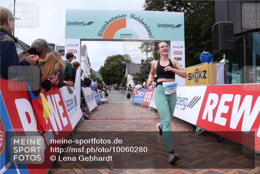 30.08.2026 - Blankeneser Heldenlauf Lena Gebhardt http://msf.ph/oto/10060280 30.08.2026 12:28:10 Ziel 2366, 2827, 4195, 4212, 4213, 4289, 4463 meine-sportfotos.de