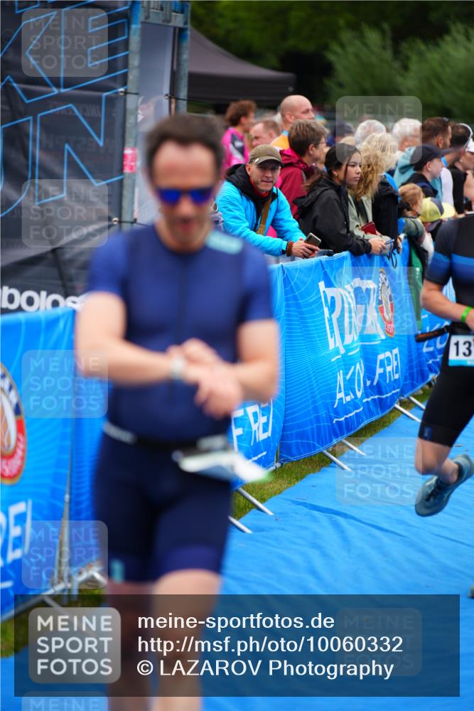 30.08.2026 - Elbe Triathlon Hamburg LAZAROV Photography http://msf.ph/oto/10060332 30.08.2026 11:39:55 Ziel 657, 697, 742, 871, 1268, 1371 meine-sportfotos.de