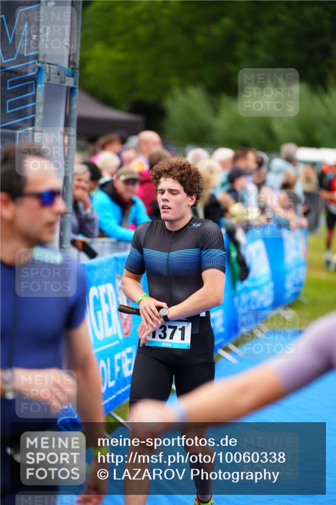 30.08.2026 - Elbe Triathlon Hamburg LAZAROV Photography http://msf.ph/oto/10060338 30.08.2026 11:39:57 Ziel 697, 742, 1268, 1371 meine-sportfotos.de
