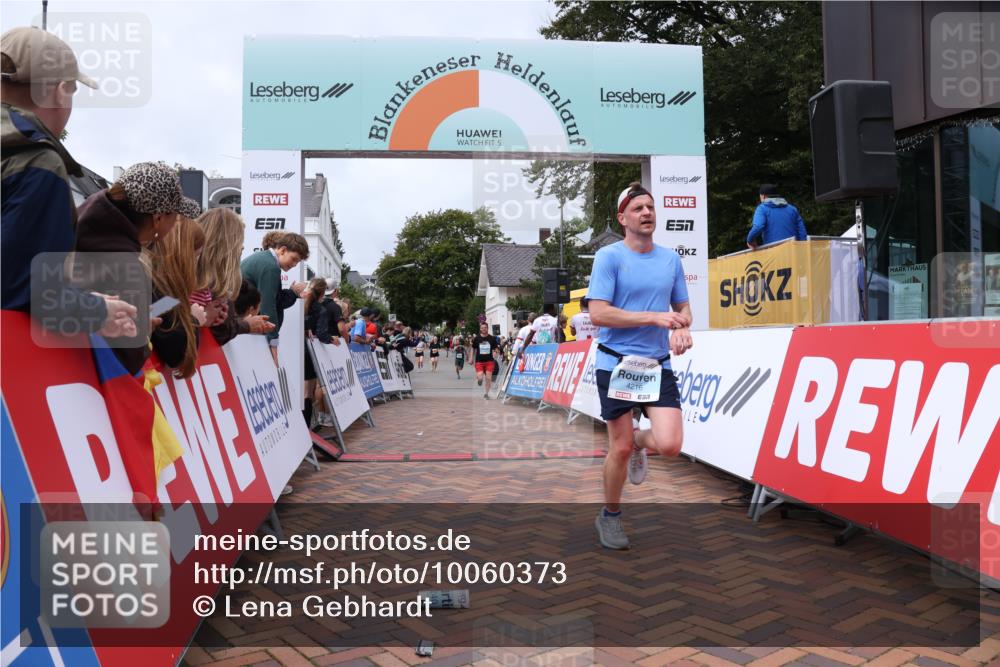 30.08.2026 - Blankeneser Heldenlauf Lena Gebhardt http://msf.ph/oto/10060373 30.08.2026 12:28:42 Ziel 4216, 4246 meine-sportfotos.de