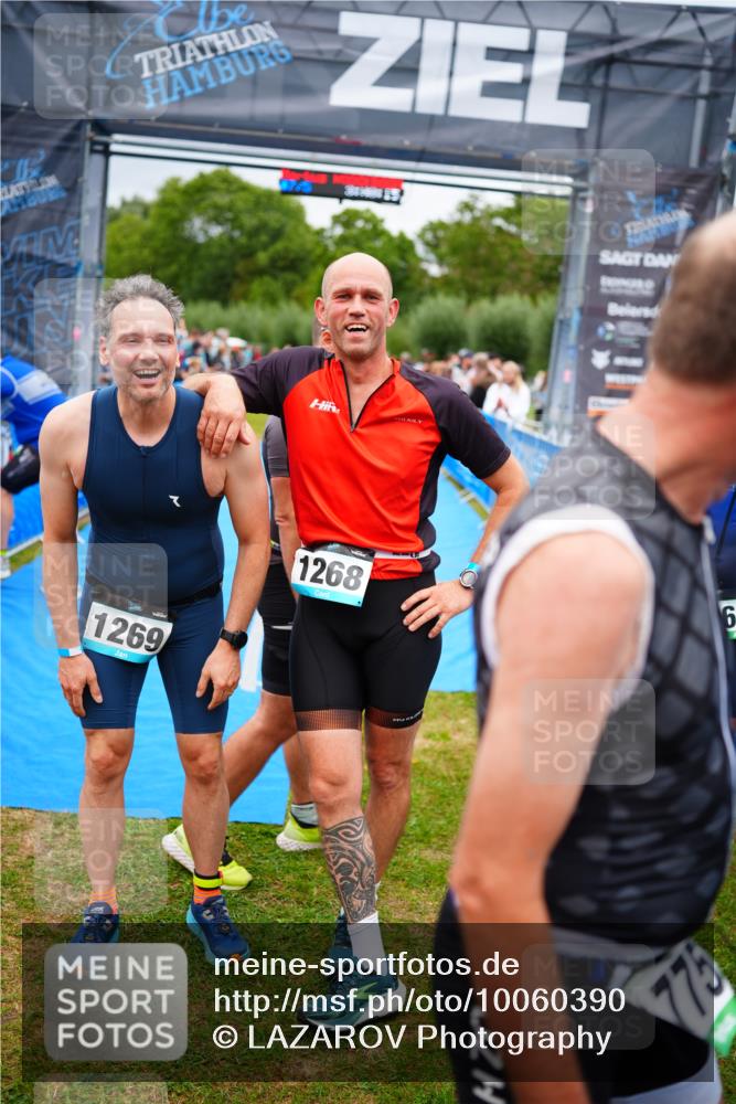 30.08.2026 - Elbe Triathlon Hamburg LAZAROV Photography http://msf.ph/oto/10060390 30.08.2026 11:40:34 Ziel 1130 meine-sportfotos.de