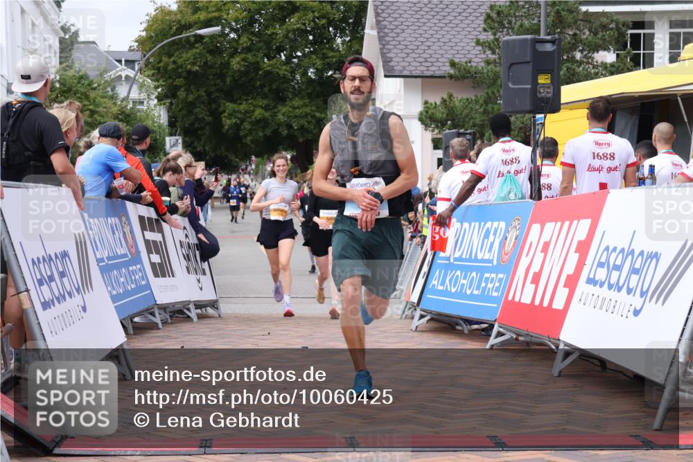 30.08.2026 - Blankeneser Heldenlauf Lena Gebhardt http://msf.ph/oto/10060425 30.08.2026 12:28:49 Ziel 2455, 2459, 4021, 4216, 4246 meine-sportfotos.de