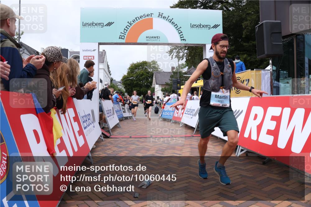 30.08.2026 - Blankeneser Heldenlauf Lena Gebhardt http://msf.ph/oto/10060445 30.08.2026 12:28:50 Ziel 2455, 2459, 4021, 4216, 4246 meine-sportfotos.de